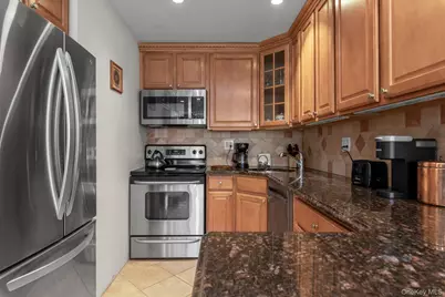 162-11 9th Avenue #2D, Whitestone, NY 11357 - Photo 1