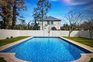 10 Weatherstone Way, Smithtown, NY 11787 - Photo 36