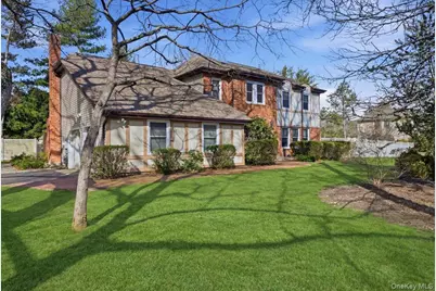 10 Weatherstone Way, Smithtown, NY 11787 - Photo 2