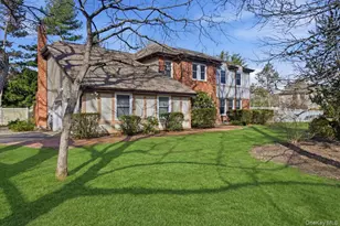 10 Weatherstone Way, Smithtown, NY 11787 - Photo 2