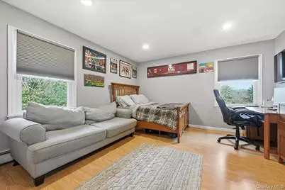 10 Weatherstone Way, Smithtown, NY 11787 - Photo 20