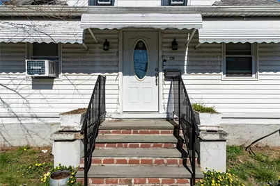 236 Maple Place, Mineola, NY 11501 - Photo 4