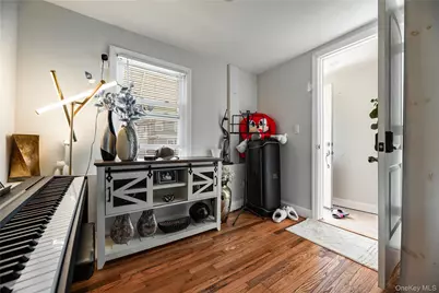 236 Maple Place, Mineola, NY 11501 - Photo 8