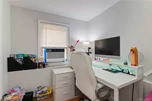 236 Maple Pl, Mineola, NY 11501 - Photo 16