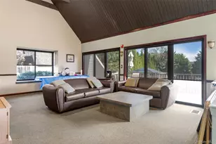 48 Southgate Cir, Massapequa Park, NY 11762 - Photo 34