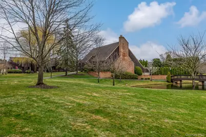 48 Southgate Circle, Massapequa Park, NY 11762 - Photo 30