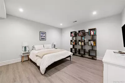 4 Ravenglass Drive, Stamford, CT 06903 - Photo 30