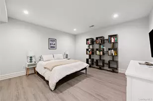 4 Ravenglass Dr, Stamford, CT 06903 - Photo 30