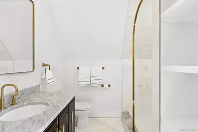 205 Fairview Avenue, Montauk, NY 11954 - Photo 24