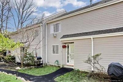 68 Hickory Hill Lane, Tappan, NY 10983 - Photo 2