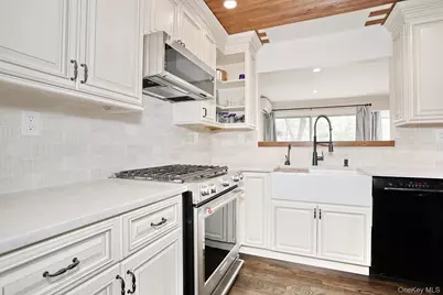 68 Hickory Hill Lane, Tappan, NY 10983 - Photo 10