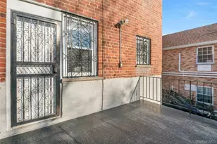 561 Logan Ave, Bronx, NY 10465 - Photo 28