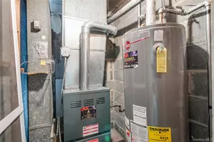 561 Logan Ave, Bronx, NY 10465 - Photo 30