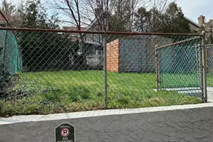 561 Logan Ave, Bronx, NY 10465 - Photo 32