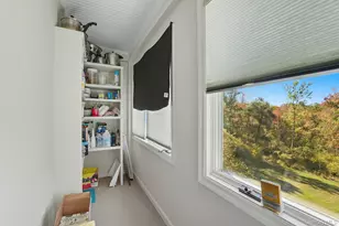 122 Harriman Rd, Mount Kisco, NY 10549 - Photo 10