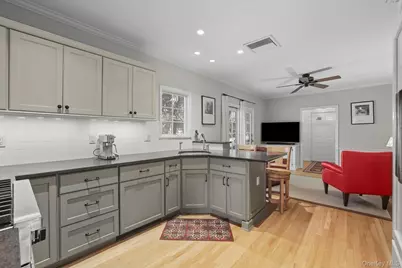 122 Harriman Road, Mount Kisco, NY 10549 - Photo 8