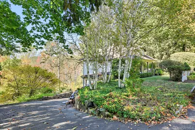 122 Harriman Road, Mount Kisco, NY 10549 - Photo 32