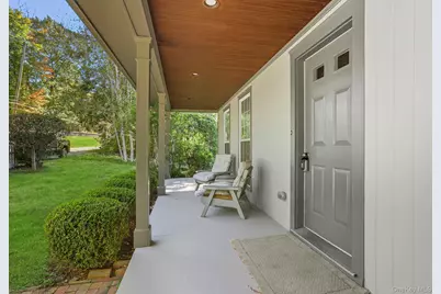 122 Harriman Road, Mount Kisco, NY 10549 - Photo 4