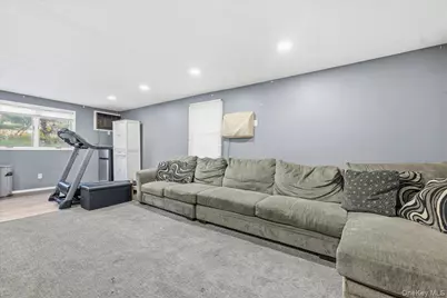 120 Bruce Terrace, Mineola, NY 11501 - Photo 20