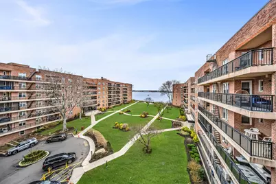 162-41 Powells Cove Boulevard #5C, Whitestone, NY 11357 - Photo 32