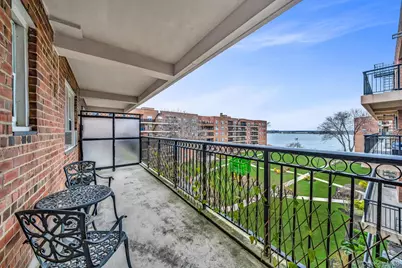 162-41 Powells Cove Boulevard #5C, Whitestone, NY 11357 - Photo 1