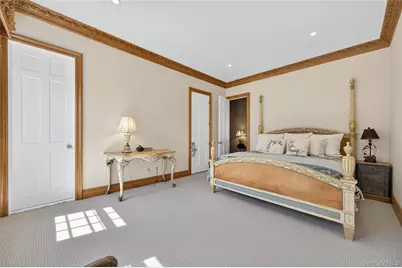 195 Feeks Lane, Locust Valley, NY 11560 - Photo 32