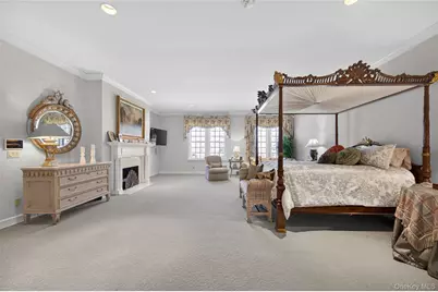 195 Feeks Lane, Locust Valley, NY 11560 - Photo 28