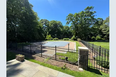 195 Feeks Lane, Locust Valley, NY 11560 - Photo 46