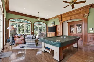 195 Feeks Ln, Locust Valley, NY 11560 - Photo 16