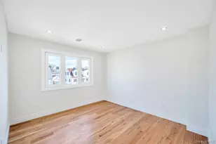 28 S Elm St, Hicksville, NY 11801 - Photo 20