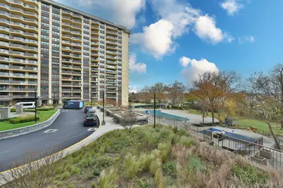 18-15 215 #2G, Bayside, NY 11360 - Photo 16