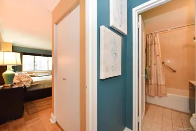 18-15 215 #2G, Bayside, NY 11360 - Photo 28