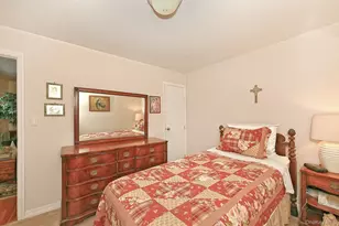 10 Ivy St, Farmingdale, NY 11735 - Photo 22