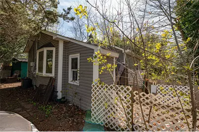 33 Locust Avenue #33 & 29, Southampton, NY 11968 - Photo 6