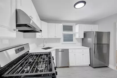 30 Kendall Avenue, Sleepy Hollow, NY 10591 - Photo 8