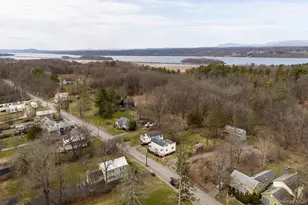 84 Montgomery St, Tivoli, NY 12583 - Photo 2