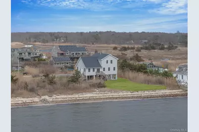22 Rod Street, Patchogue, NY 11772 - Photo 2