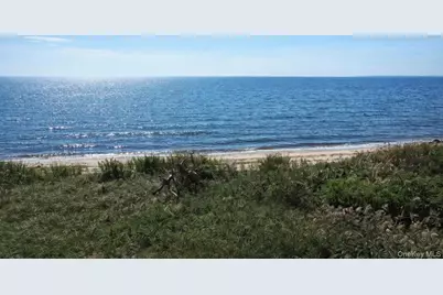 22 Rod Street, Patchogue, NY 11772 - Photo 2