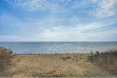 22 Rod Street, Patchogue, NY 11772 - Photo 12