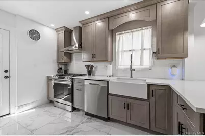 192 Broad Street, Williston Park, NY 11596 - Photo 20