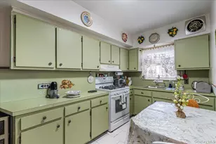 57-32 138th St, Flushing, NY 11355 - Photo 6