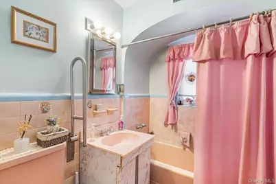 5732 138th Street, Flushing, NY 11355 - Photo 14