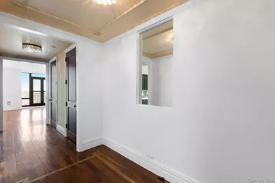 10 City Place #PH4F, White Plains, NY 10601 - Photo 4