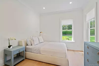 2 Pheasant Run, Great Neck, NY 11024 - Photo 6