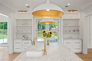 2 Pheasant Run, Great Neck, NY 11024 - Photo 4