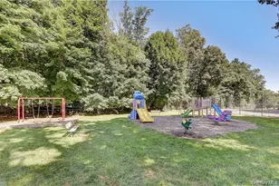 62 Somerset Dr, Suffern, NY 10901 - Photo 32