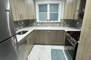 31-12 38th Ave, Long Island City, NY 11101 - Photo 4