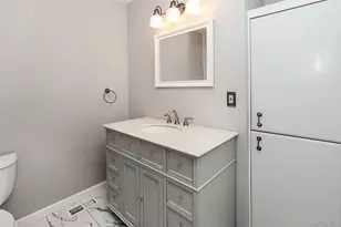 2022 Broadlawn Dr, Central Islip, NY 11722 - Photo 34