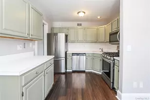 2022 Broadlawn Dr, Central Islip, NY 11722 - Photo 26