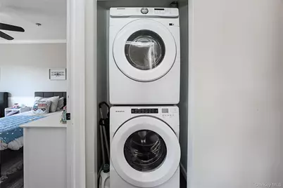 20-22 Broadlawn Drive, Central Islip, NY 11722 - Photo 20